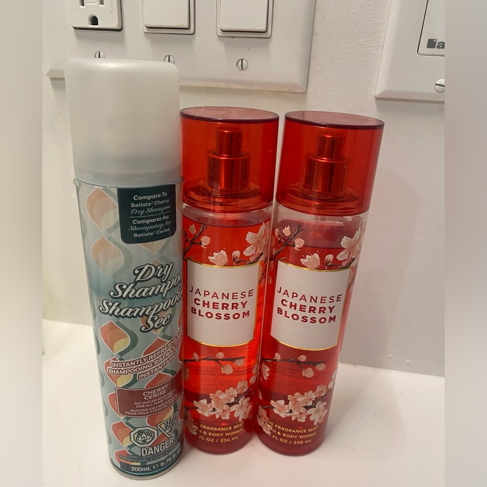 Bath and Body Works Bundle With Dry Shampoo - Picture 1 of 1